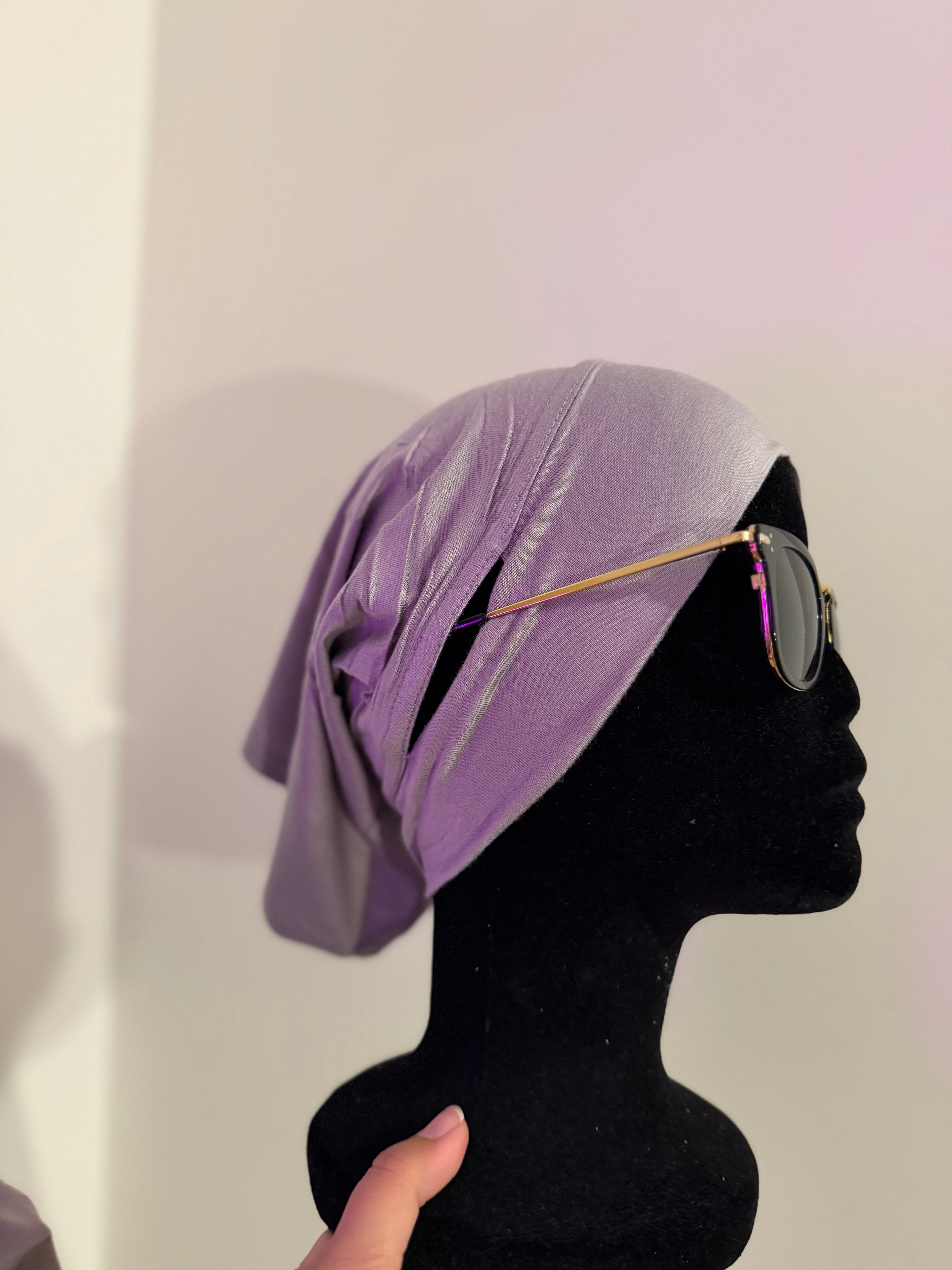 Bonnet sous hijab avec ouverture pour lunettes