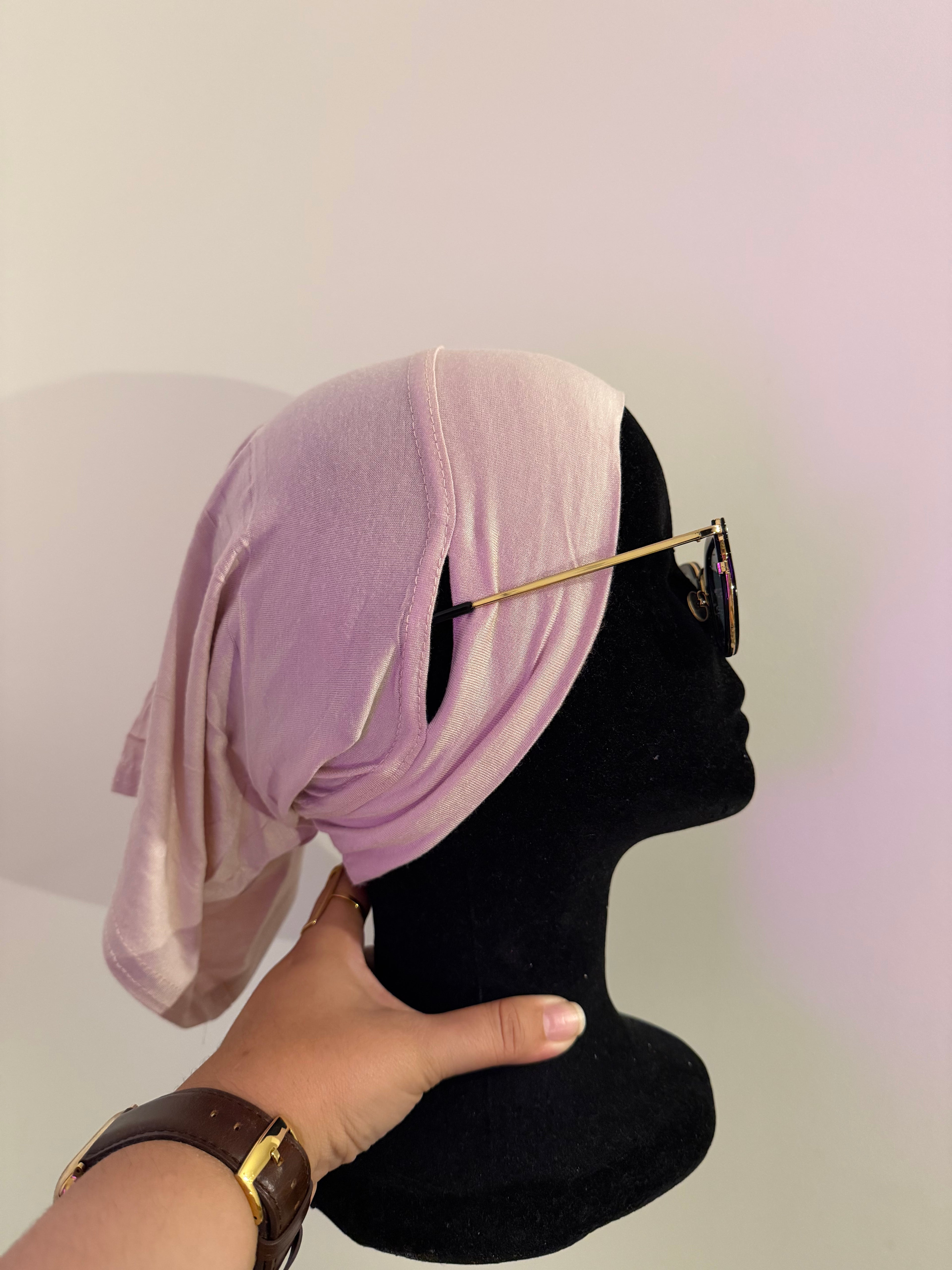 Bonnet sous hijab avec ouverture pour lunettes