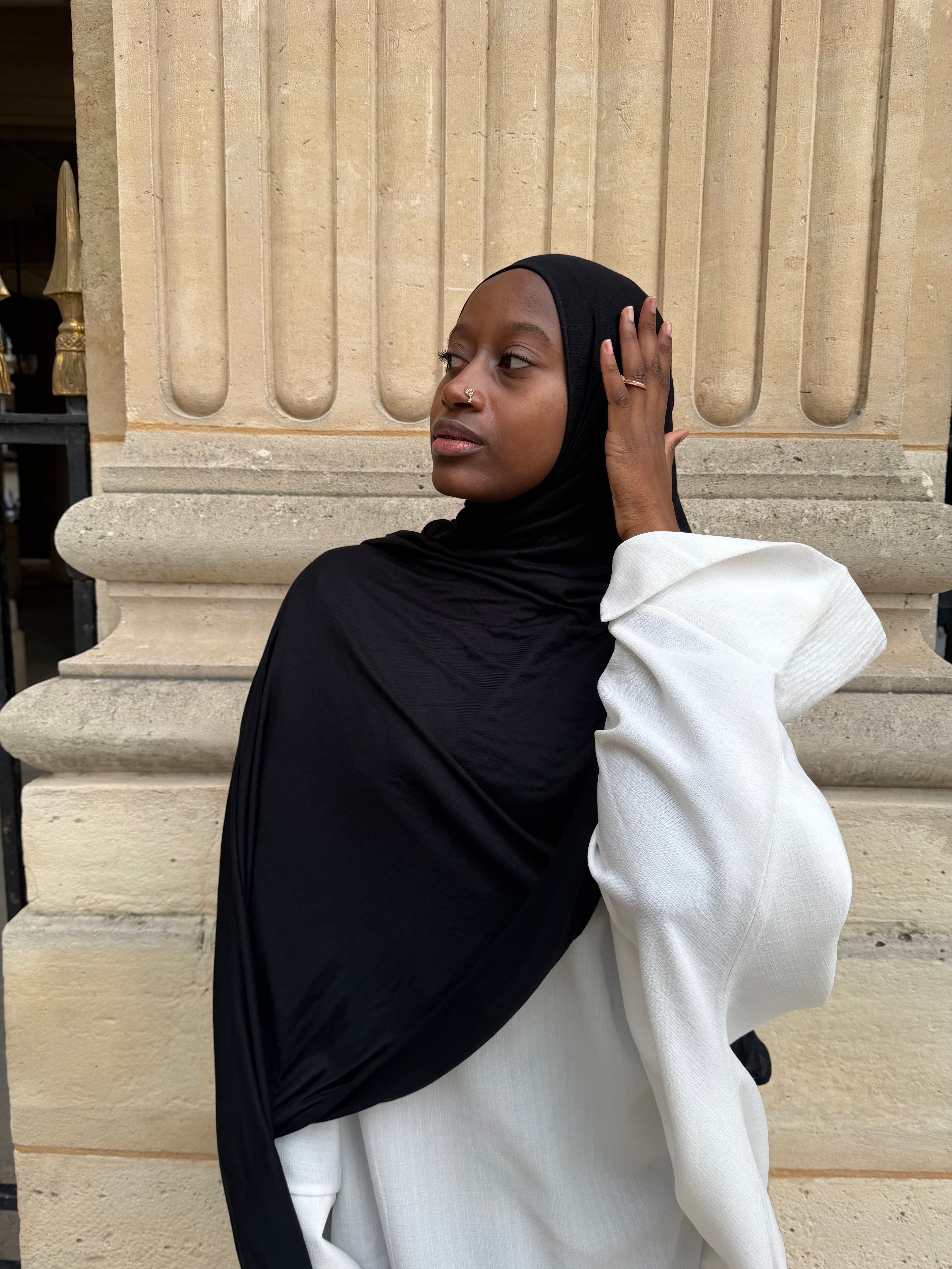 Hijab bambou modal fluide et long noir Ronizz 