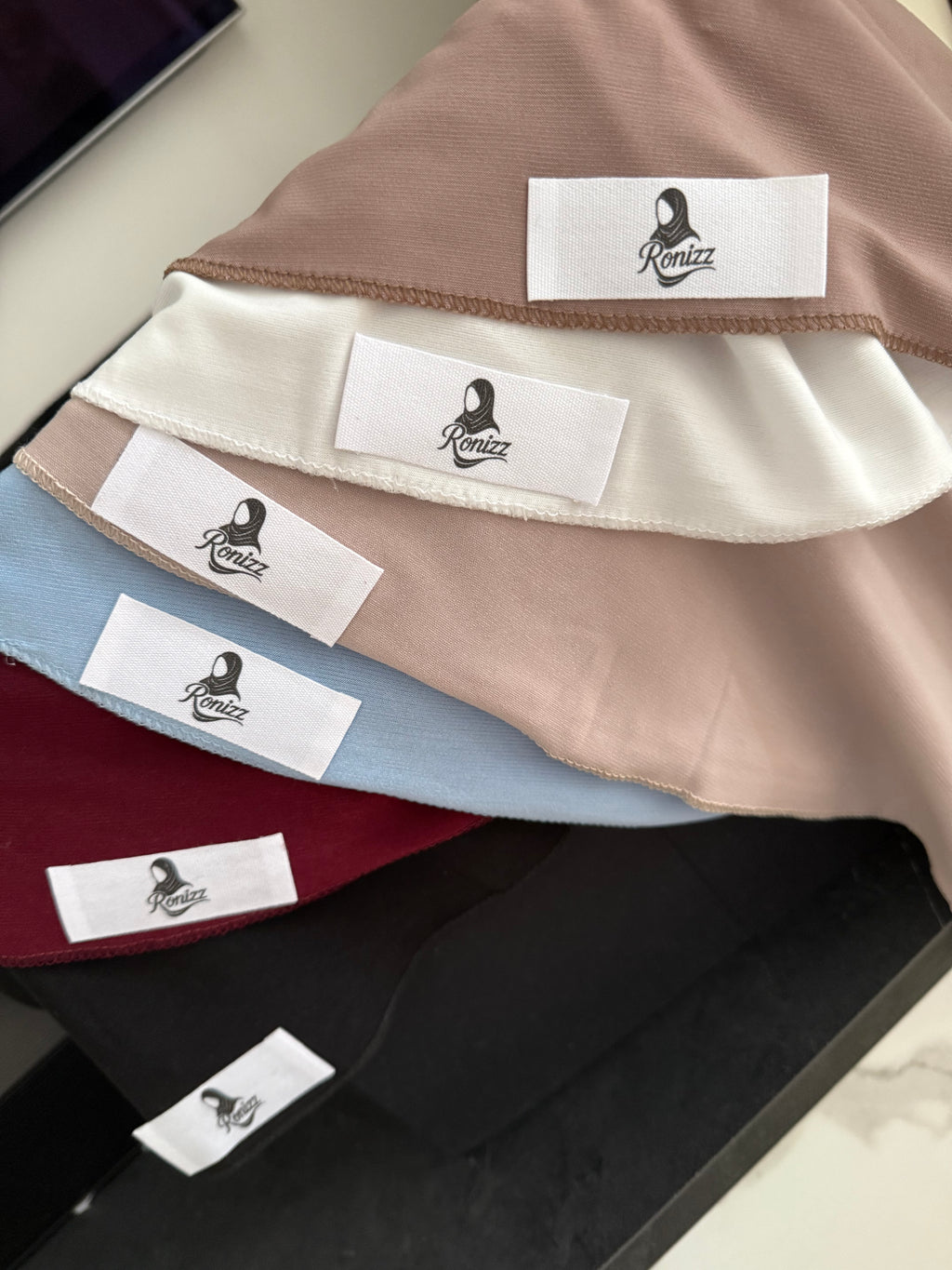 Hijab à enfilé CAGOULE Neora – Jersey Premium léger