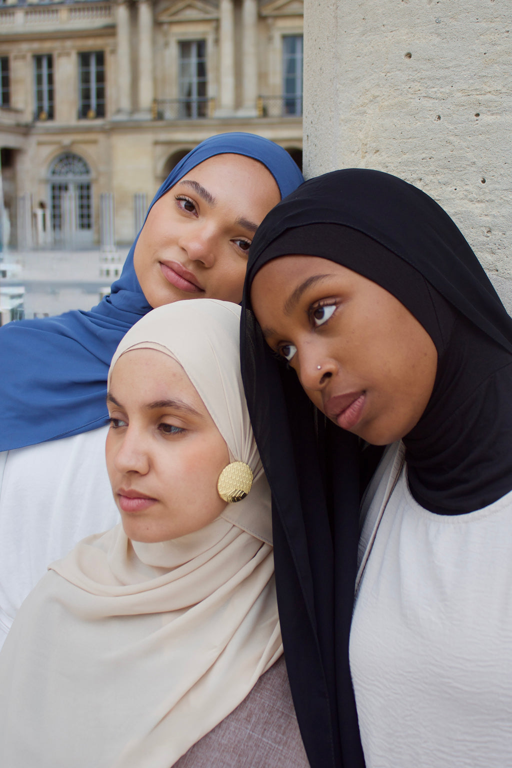 Hijab FACILITY avec cagoule intégrée, voile fluide en crêpe de soie, fabrication marocaine