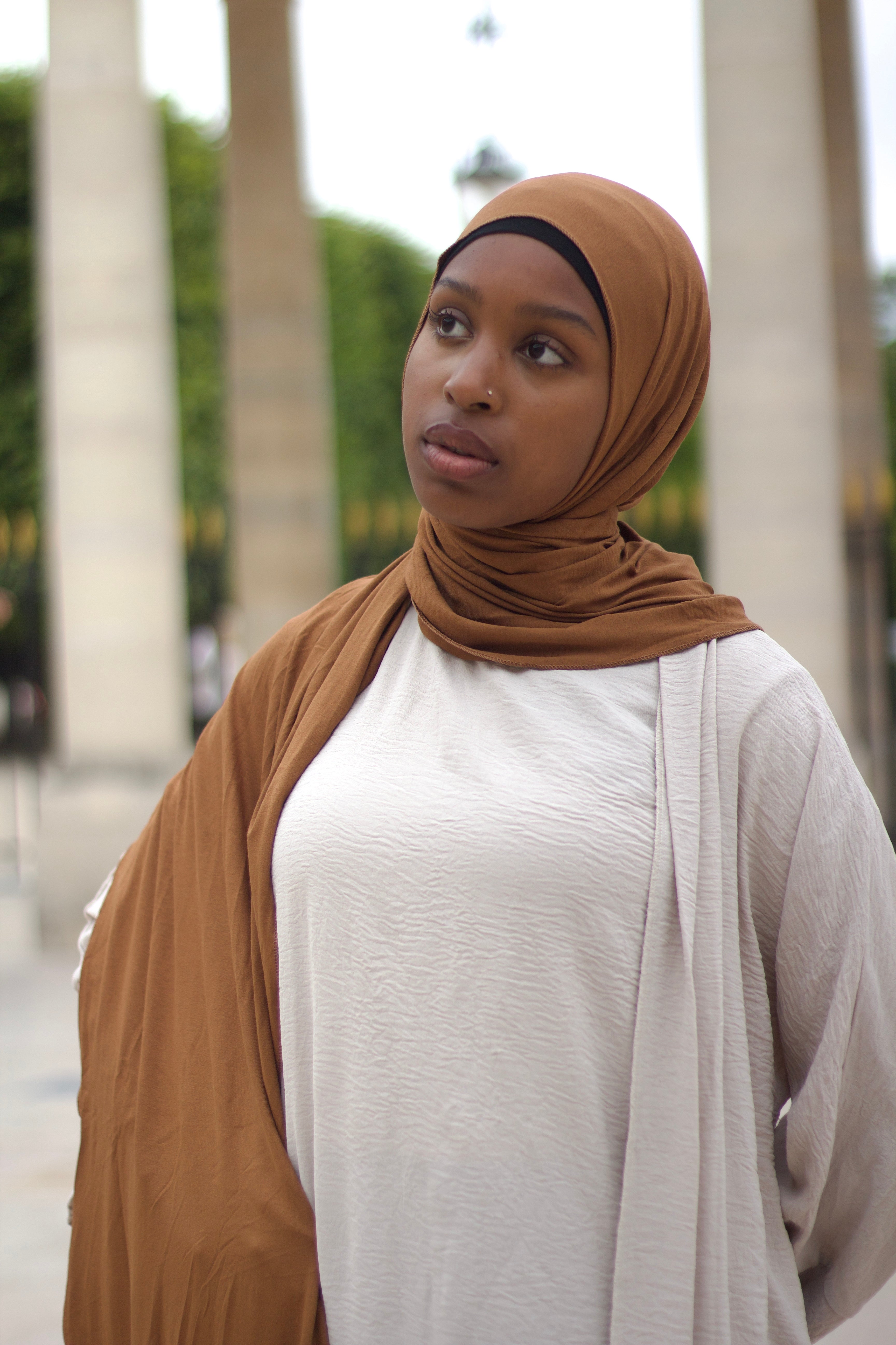 Hijab caramel d’été en jersey, modèle HijabGo tubulaire made in France, sans bonnet ni épingles