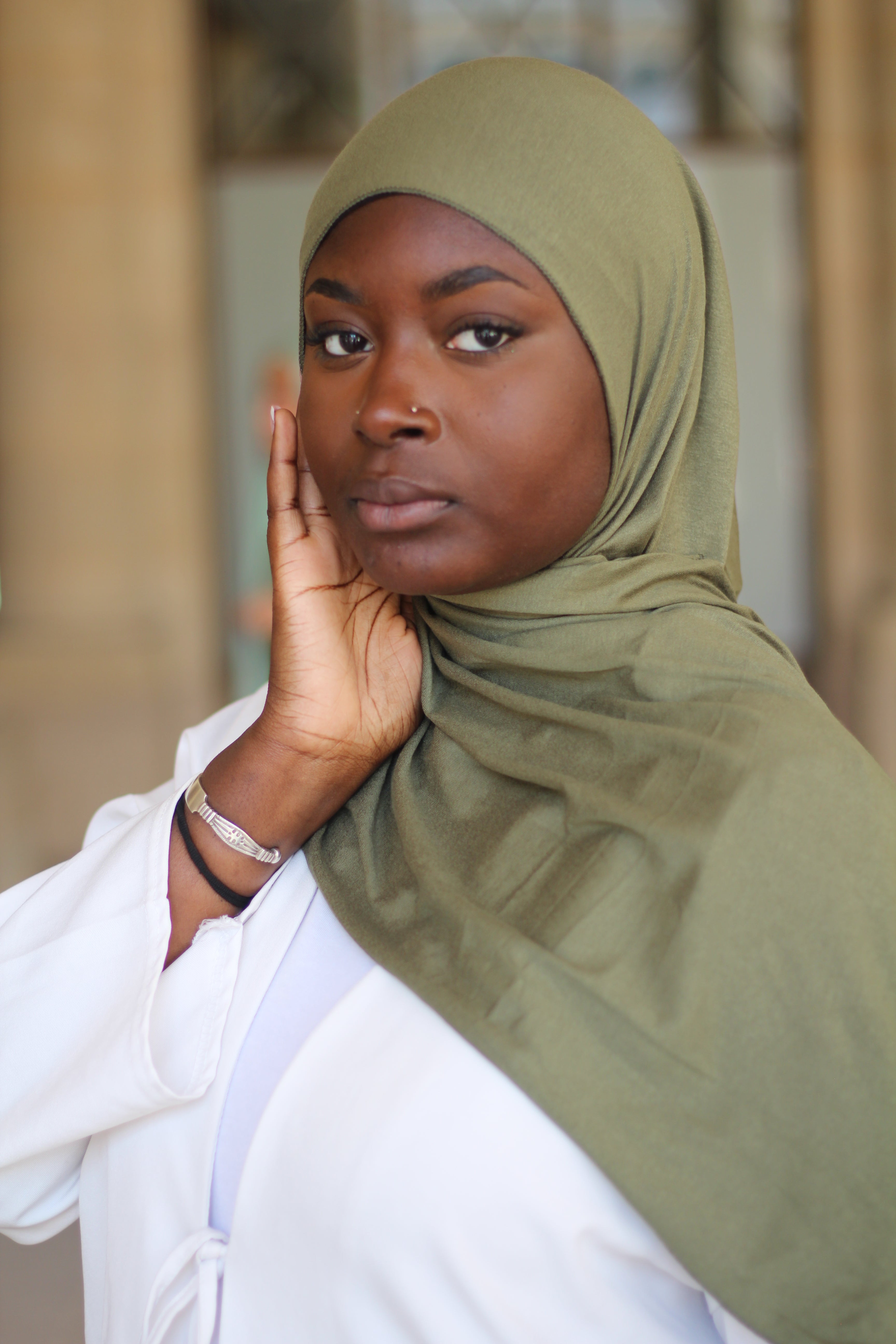 Hijab kaki d’été en jersey, modèle HijabGo tubulaire made in France, sans bonnet ni épingles